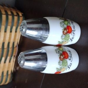 Corelle Spice Of Life Salt And Pepper Shakers